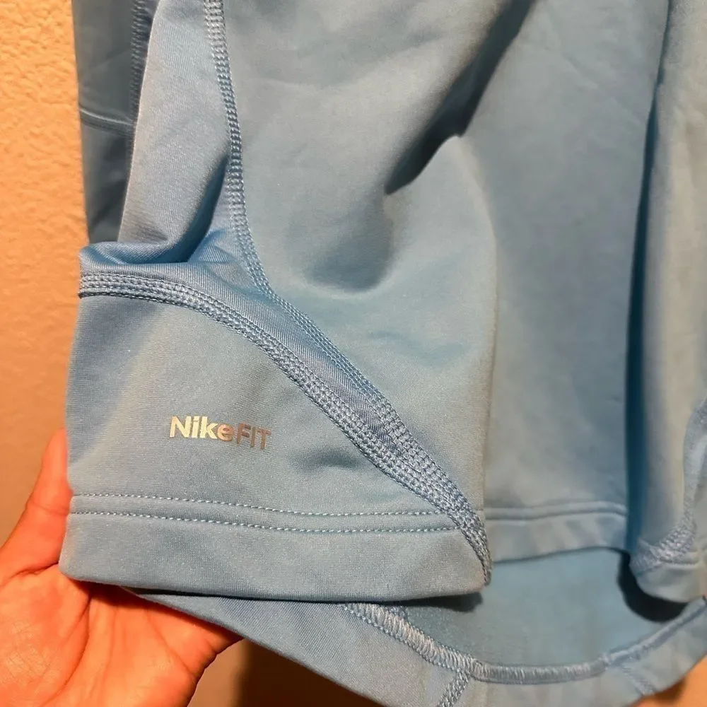 Nike Athletic Women's Long Sleeve Quarter Zip Pullover W/ Thumb Hole Size M